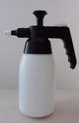 Spray-Matic 1 l EPDM.  Handpomp met EPDM-dichtingen.